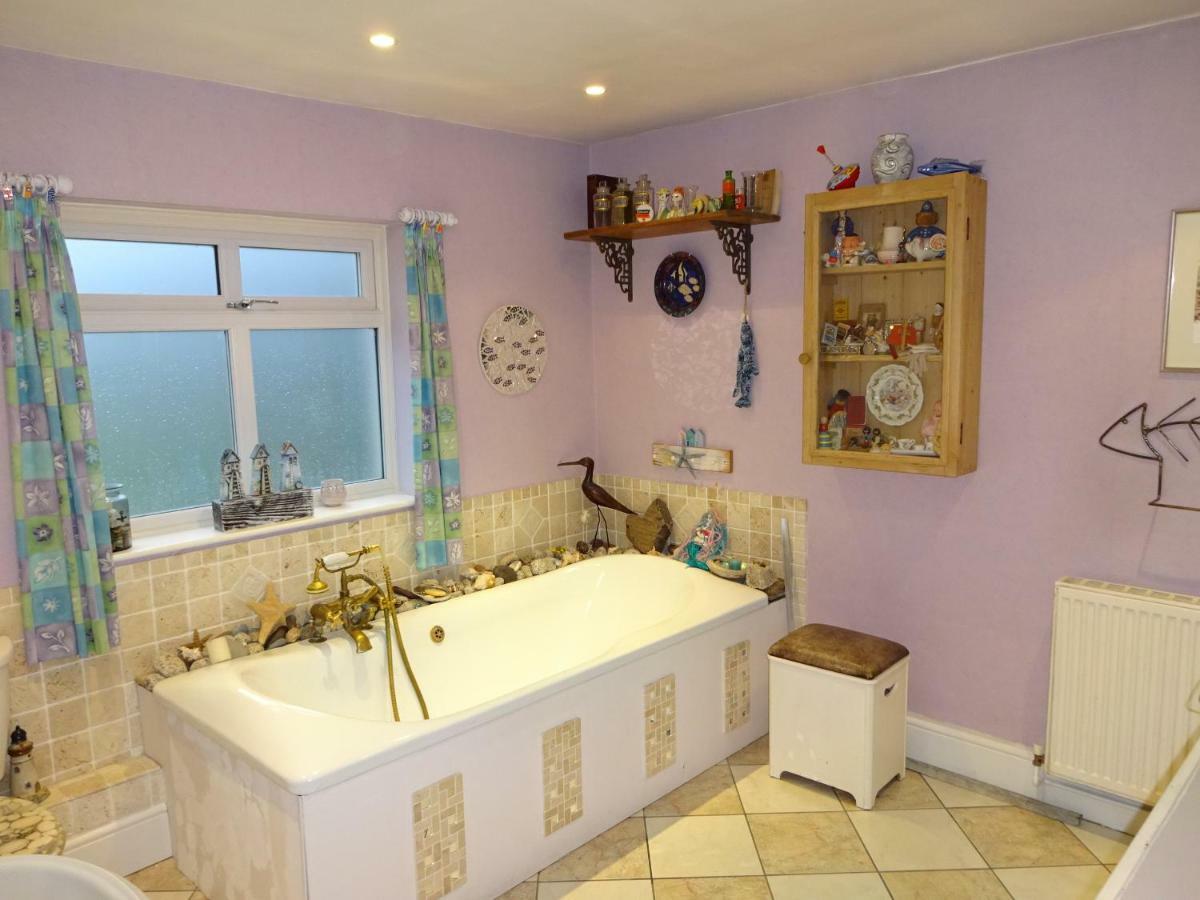Victorian Gate House Own Bathroom Homestay Solihull